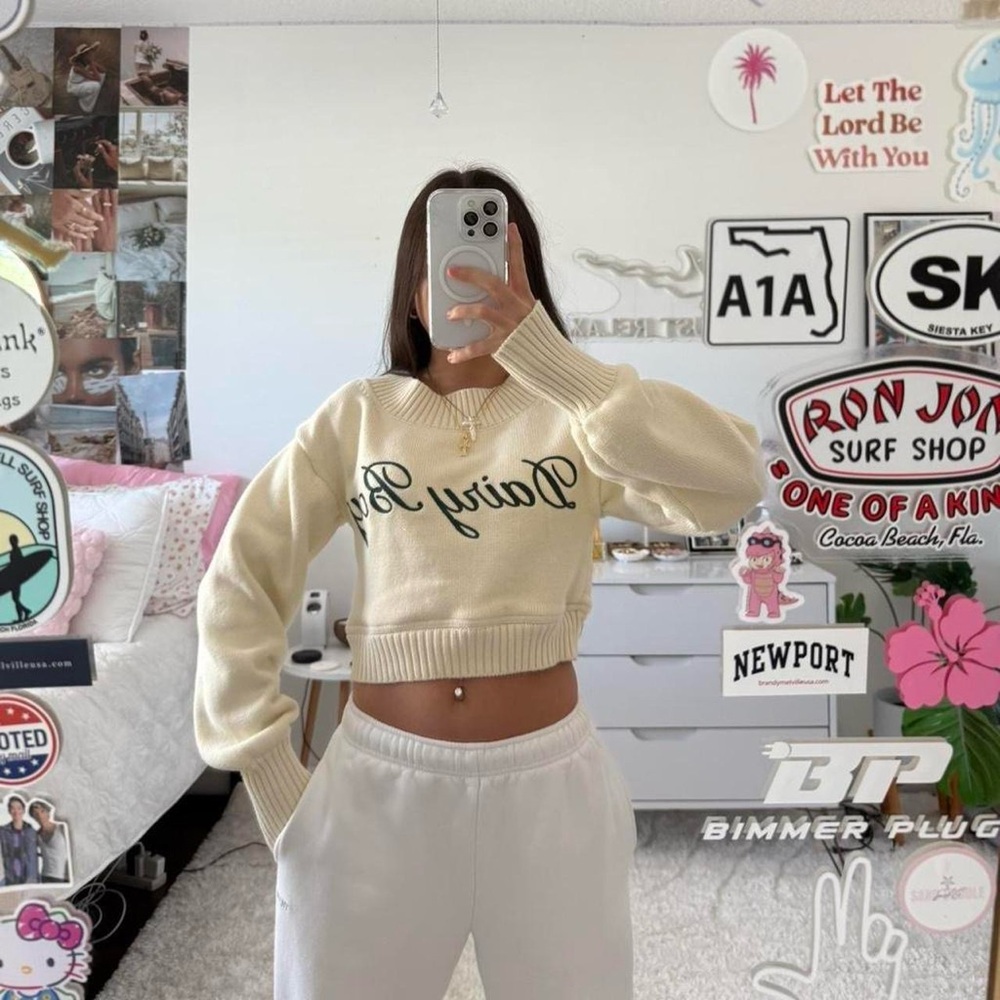 cream‎ dairy boy sweater